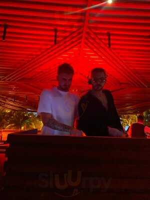 ‪la Cantine Du Faubourg‬