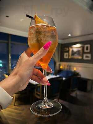 ‪weslodge Saloon‬