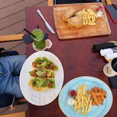 ‪real Madrid Restaurant And Cafe‬