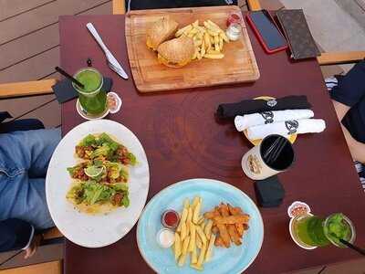 ‪real Madrid Restaurant And Cafe‬