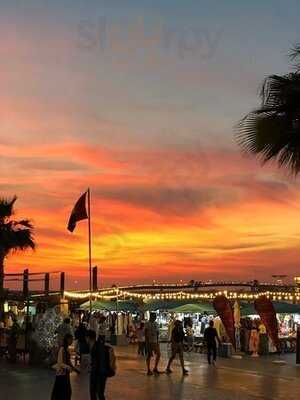 ‪real Madrid Restaurant And Cafe‬