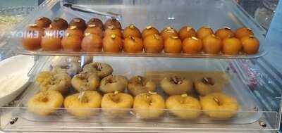 ‪des Pardes Restaurant - 24 Hours‬