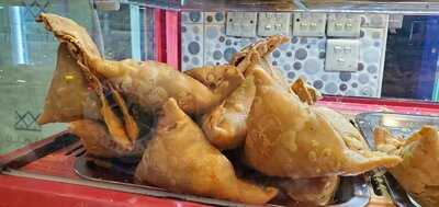 ‪des Pardes Restaurant - 24 Hours‬