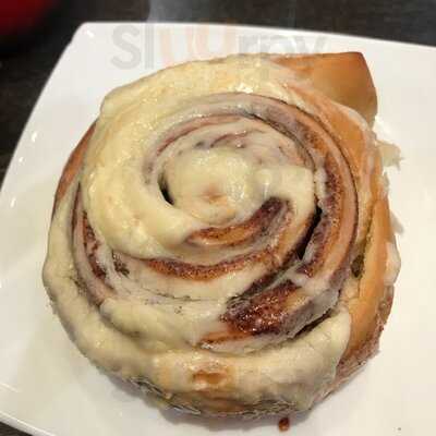 ‪cinnabon And Seattle's Best Coffee‬