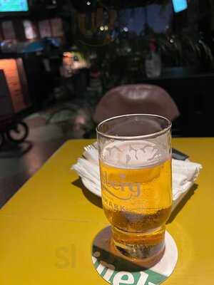 ‪stars ‘n’ Bars‬