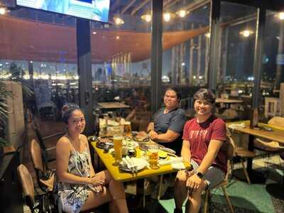 ‪stars ‘n’ Bars‬