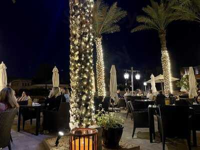 ‪trader Vic's Souk Madinat‬