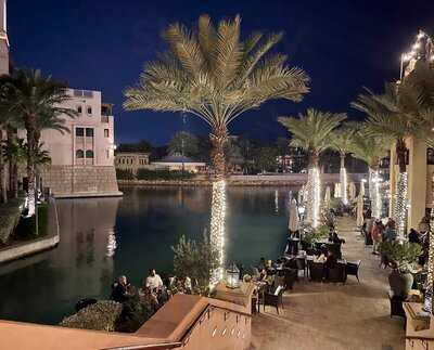 ‪trader Vic's Souk Madinat‬