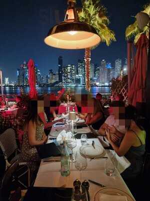 ‪the Selfish Bull‬