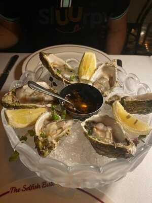 ‪the Selfish Bull‬