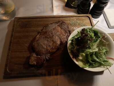 ‪the Selfish Bull‬