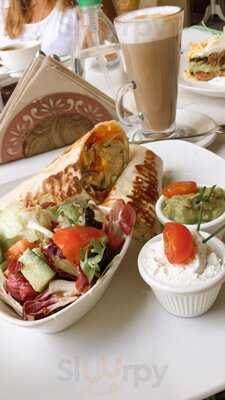 ‪shakespeare And Co. Souk Al Bahar‬