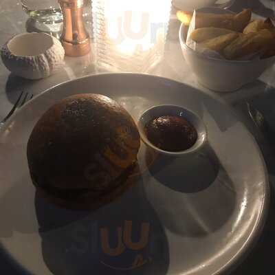 ‪sean Connolly At Dubai Opera‬