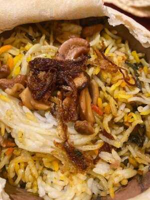 ‪kulcha King Jlt Cluster O‬