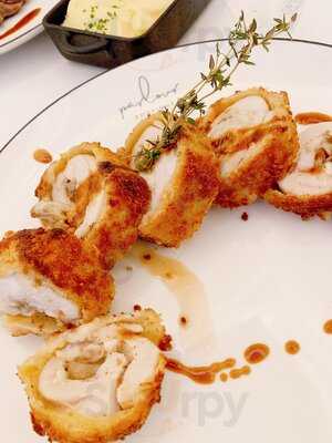 ‪parlour Boutique‬