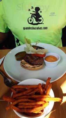 ‪the Cycle Bistro‬