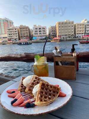 ‪mazmi Cafe And More‬