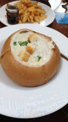 ‪the Square International Cafe‬