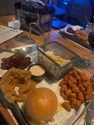 ‪buffalo Wings & Rings Dubai‬