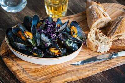 ‪the Scene By Simon Rimmer‬