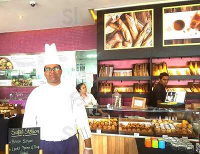 ‪pascal Tepper Dubai Media City‬