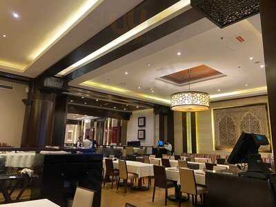 ‪karam Beirut, Mall Of Emirates‬