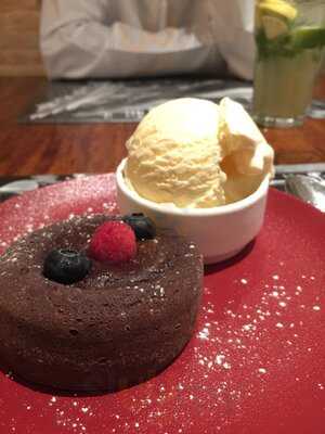 ‪saladicious Jumeirah‬