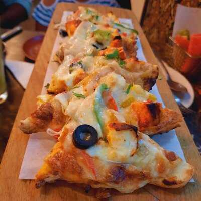 ‪the Meating Room‬