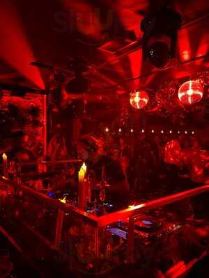 ‪nido Tapas Restaurant & Bar‬