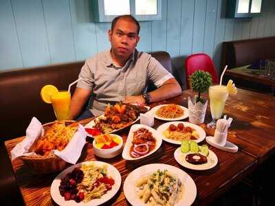 ‪barbecue Delights‬