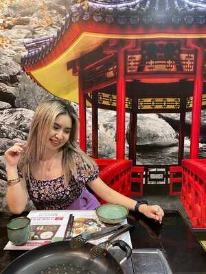 ﺍﻟﻤﻄﻌﻢ ﺍﻟﻜﻮﺭﻱ