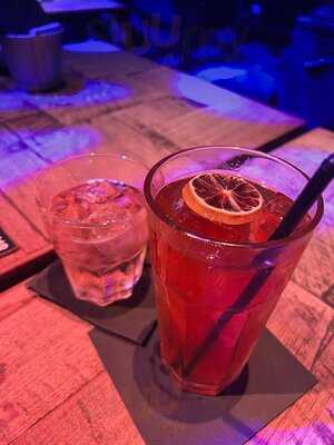 ‪lock Stock & Barrel Barsha Heights‬