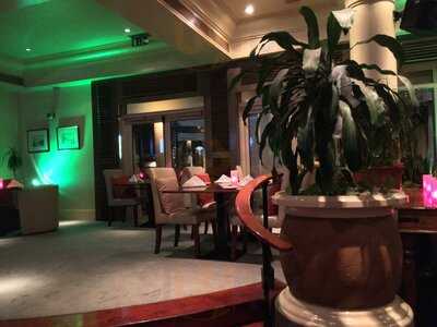 ‪carter's Gastro Pub And Sports Bar‬