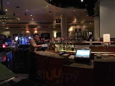 ‪carter's Gastro Pub And Sports Bar‬