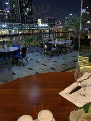 ‪beau Rivage Bistro‬