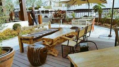 ‪stomping Grounds - Specialty Coffee Hub‬