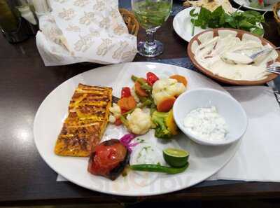 ‪pars Iranian Restaurant‬