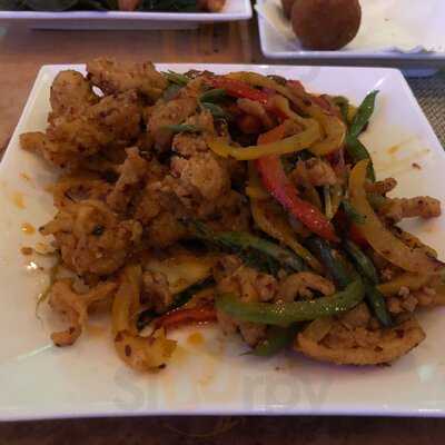 ‪tph Lakwil Restaurant, Lounge & Bar‬