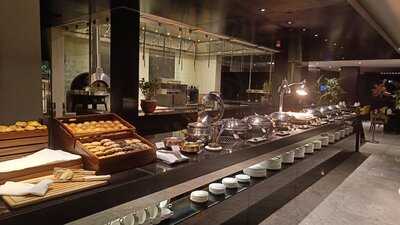 ‪medley Restaurant‬