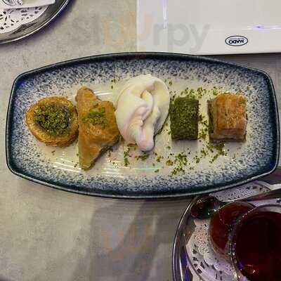 مادو دبي مول