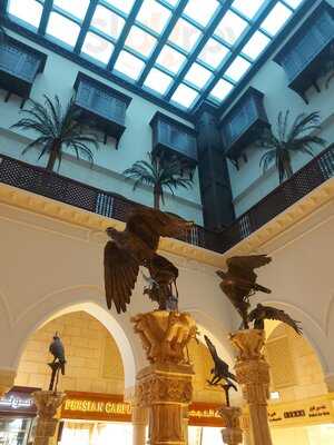 مادو دبي مول