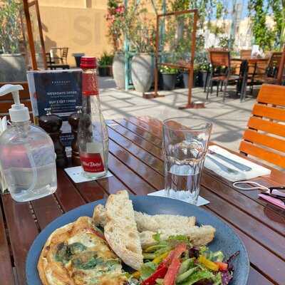 ‪bakemart Gourmet Restaurant & Cake Shop, Jumeirah‬