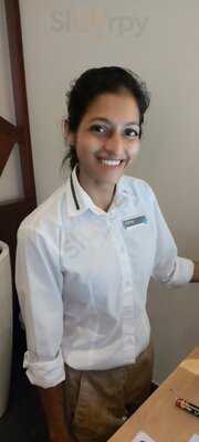 ‪local - Tryp By Wyndham‬