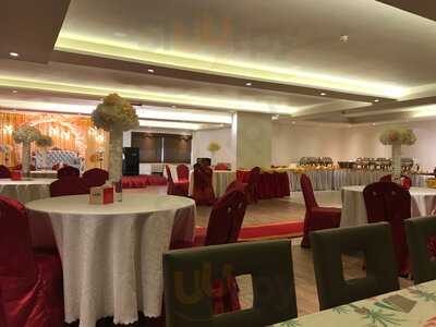 ‪calicut Paragon‬