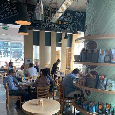 ‪public Cafe‬