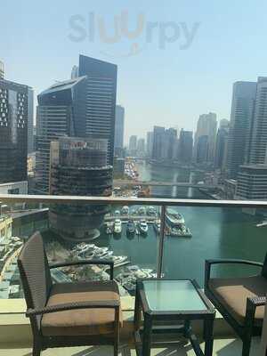 ‪the Address Dubai Marina‬