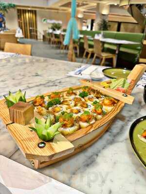 ‪sumo Sushi & Bento‬