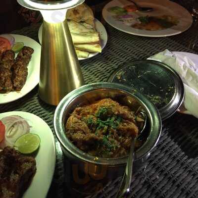 ‪bar B Q Tonight‬