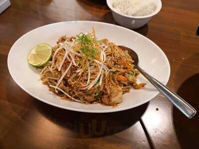 ‪fuchsia Urban Thai‬