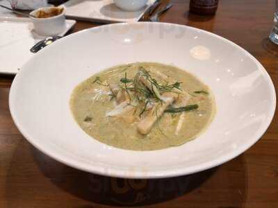 ‪fuchsia Urban Thai‬